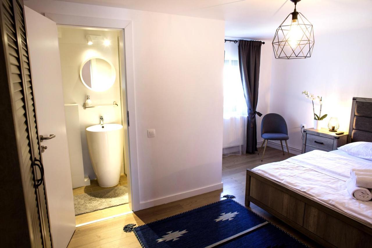 Mira By Atra Bed & Breakfast Tesila ภายนอก รูปภาพ