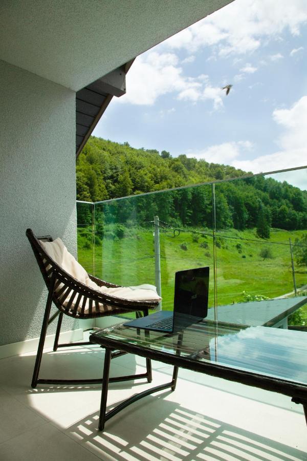 Mira By Atra Bed & Breakfast Tesila ภายนอก รูปภาพ