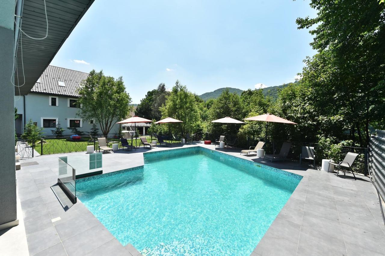Mira By Atra Bed & Breakfast Tesila ภายนอก รูปภาพ